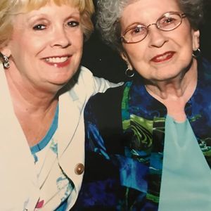 Meet your Posher, Dinna